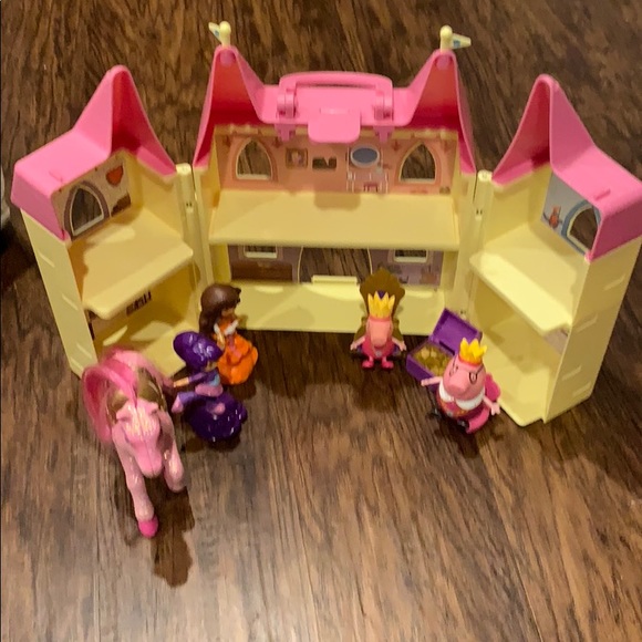 peppa pig castle toy
